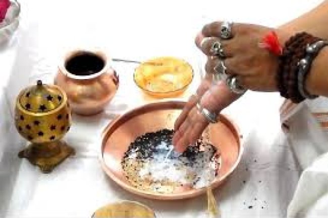 जानिए कैसे करें तर्पण ओर क्या महत्व हैं तर्पण का??