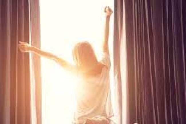 सुबह उठते ही यह दिखाई या सुनाई दे तो समझो किस्मत चमकने वाली है