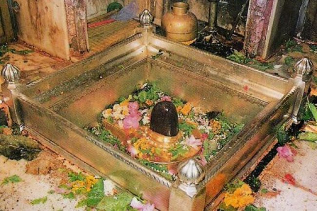 काशी विश्वनाथ ज्योतिर्लिंग – 12 शिव ज्योतिर्लिंगों में सप्तम की दिव्य गाथा